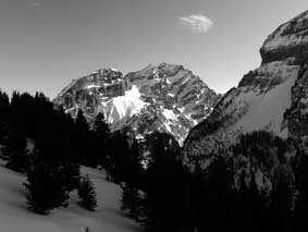 Hoch über Kandersteg